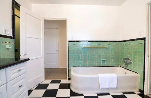 Spacious 4BR Spanish Villa In Hancock Park - Foto 28