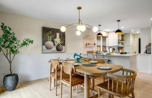 Serene Sunlit Retreat - Remodeled with EV charging and AC - Foto 23