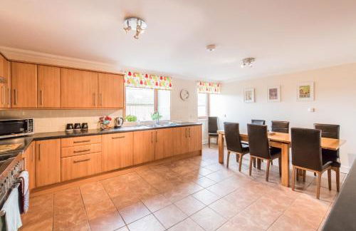 Keepers Lodge with Hot Tub - Foto 16