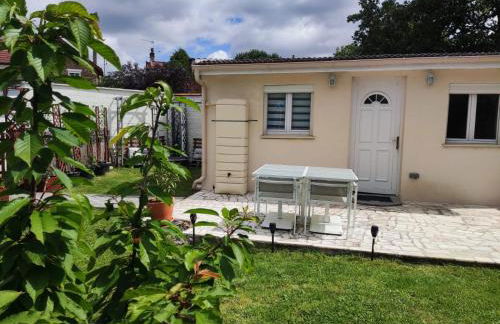 Petit nid douillet dans un cocon de verdure - Foto 1