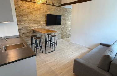 Precioso ático con vistas en el centro de Pamplona - Foto 1