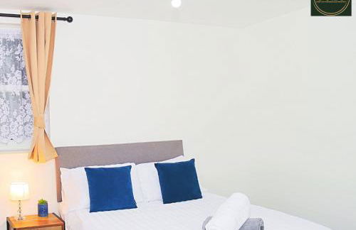 Lancing Apartments - Spacious 2 Bed - Sleeps 6 - Burnham Village - Foto 26