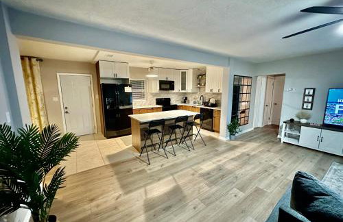 Siesta Beach Getaway - Minutes to Beach, Shops, Dining - Foto 7