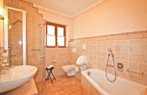 Hacher Josef - Bergpanorama Ferienwohnungen | Chiemgau Karte - Foto 10