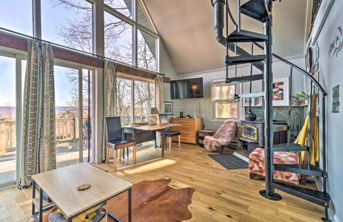 Great Cacapon Cabin with Mountain Views - Photo 3