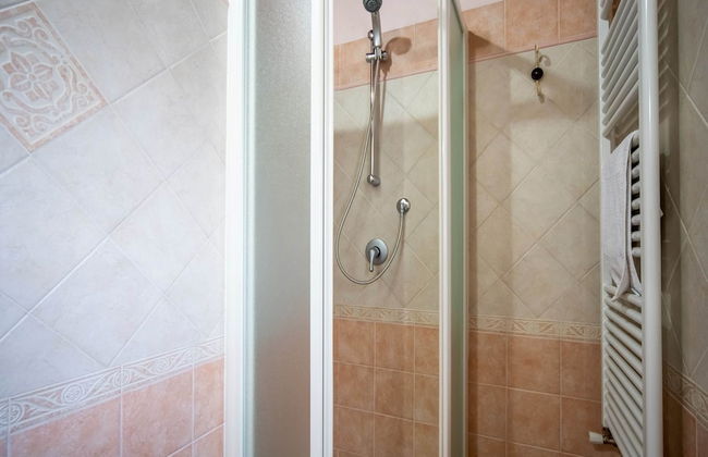 Apartment on Beautiful Estate With Pool Near the Art - Foto 19