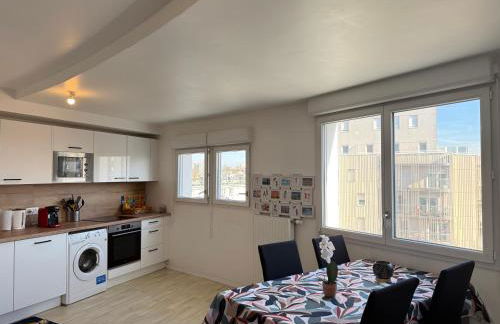 Le Cézanne - Paris et Aéroport CDG 20min - Balcon - Foto 3