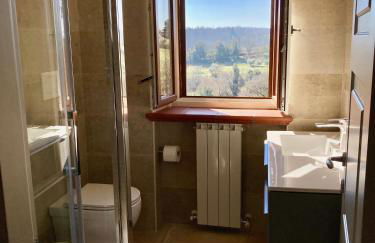 Grove Cottage: Immersed in nature & close to town - Photo 12