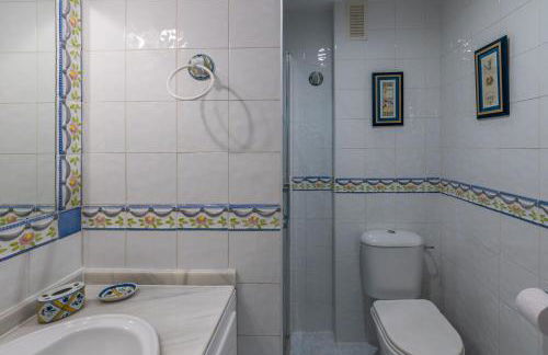 Beachside Paradise: Stylish 3BR apt near the beach - Foto 22