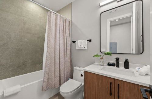 Bright 2Bed 2Bath in Brand New Pilsen Development - Foto 25