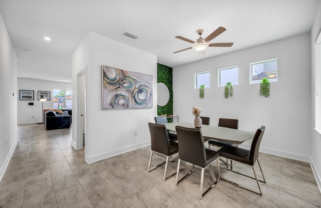 Luxury Home w Heated Pool, Gym, Playground & More! - Foto 59