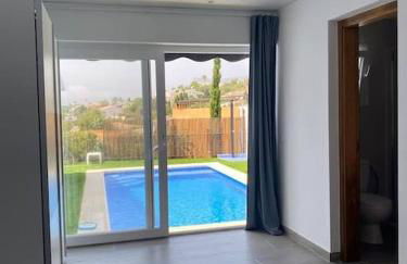 Espectacular villa junto a la playa, piscina privada y vistas al mar - Foto 35