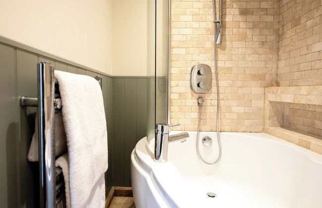 Coach House - Lovely Home in Cheltenham - Photo 74