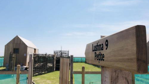 Lushna 5 Petite at Lee Wick Farm Cottages & Glamping - Foto 4