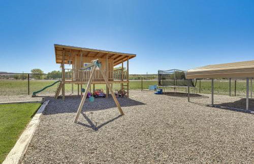 10 Mi to Aztec Ruins Family Home with Large Yard! - Foto 2