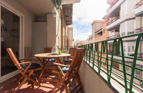 Diseño y confort en el centro de Alicante - Foto 2