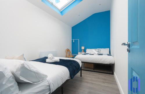 Santorini Blues by CEFAS - Free Parking - Bungalow - Near Airport - Foto 18