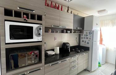 Confortável apartamento no centro de Canela - Foto 6