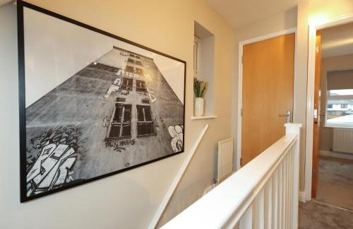 Cosy Bristol Townhouse - Free Parking - Sleeps 6 - By EKLIVING PARTNERS - Foto 6