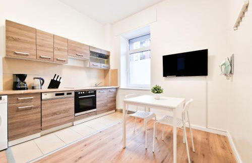 Tolstov Apartments - 1 or 4 Room Apartments - 15 Min to Messe DUS - 10 Min Old Town DUS - Foto 19