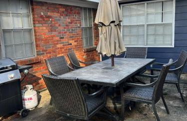 Sweet Home Alabama 4BR 2BA oasis with pool WI-FI - Foto 35