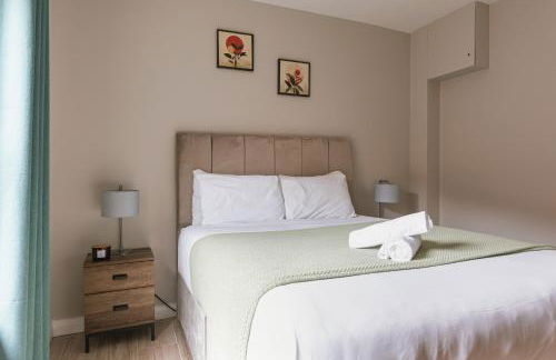 Luxurious 2 Bedroom City Centre Apartment Walking Distance to Everything Sleeps 6 - Foto 37