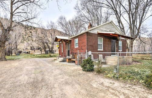 Cozy Helper Home with Fenced Yard, Pets Welcome - Foto 31