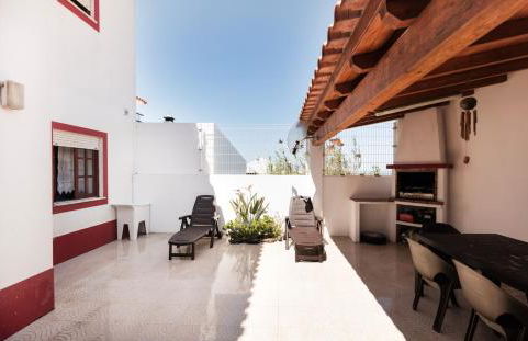 Zambujeira do Mar 4-Bed House Perfect for Families & Friends - Foto 14