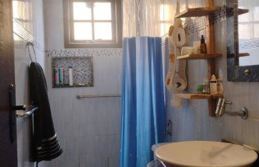 House with one bedroom and backyard - Foto 9