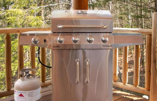 Luxury Log Cabin Lakefront, Game room & Fire Pit, - Foto 19