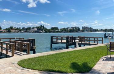 Treasure Island Beach, FL Waterfront Condo Located Steps away from the Intracoastal Waterway - Photo 3