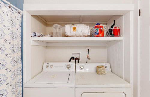 Downtown Seaside Serenity Retreat - Photo 13