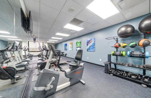 Upscale Charm PRIME LOCATION 7TH FLOOR SWEEPING CITY VIEWS FAST WIFI 24-7 Gym Lounge Roku - Foto 15