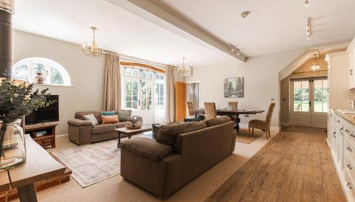 Stylish Coach House Retreat - Foto 5