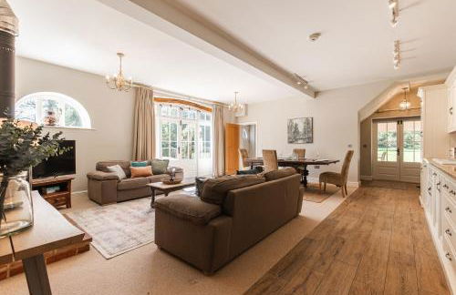 Stylish Coach House Retreat - Foto 5