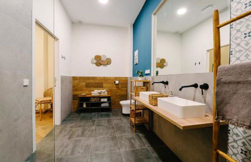 La Peregrina - Photo 40