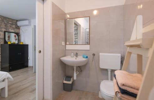 3 Bedroom Amazing Home In Ruzici - Foto 26