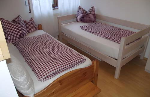 Schwarzwalduhren Nescht Triberg - Foto 29