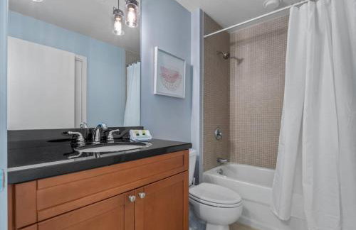 Luxurious 2 Beds 2 Baths Downtown Apartment - Foto 26