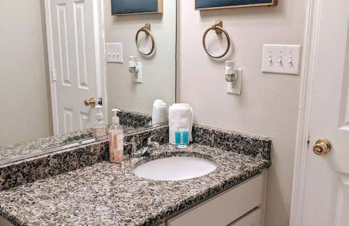 Pet Friendly condo, walk to the Masters - Foto 15