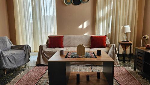 Traditional Stone House 100sqm - 8min Drive to Sandy Beach - Foto 2