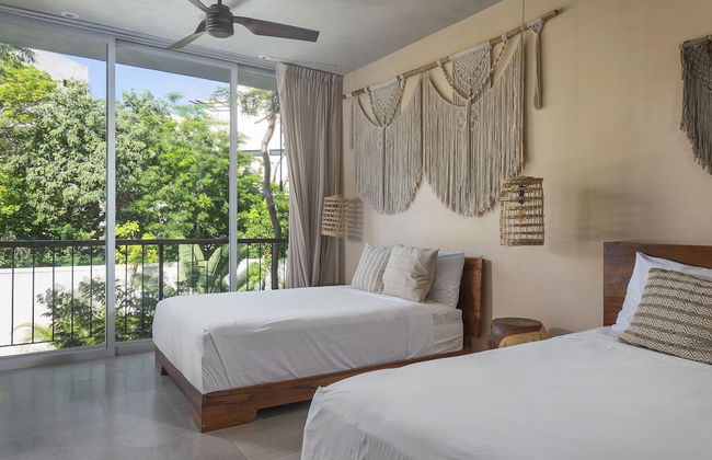 Luxury and Family condo in La Veleta - Photo 6