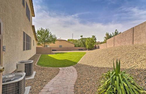 Spacious North Las Vegas Home with Yard - Foto 35