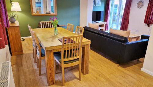 Barnyard Cottage - Photo 4