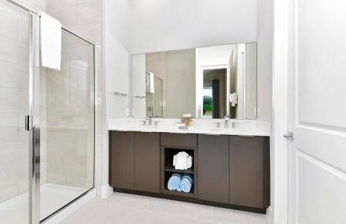 Comfy Condo With Pool Table Near Disney & Waterpark Access - B9-238 - Foto 13