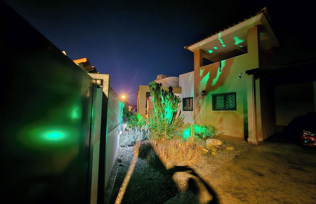 Private Pool- Rooftop Terrace & Bbq- Aircon - Foto 15