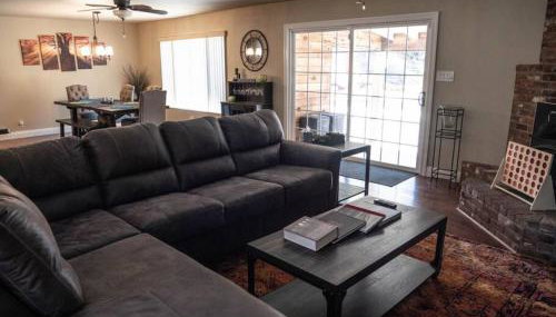 Pool! Quite, Private, remodeled home on the hill - Foto 5