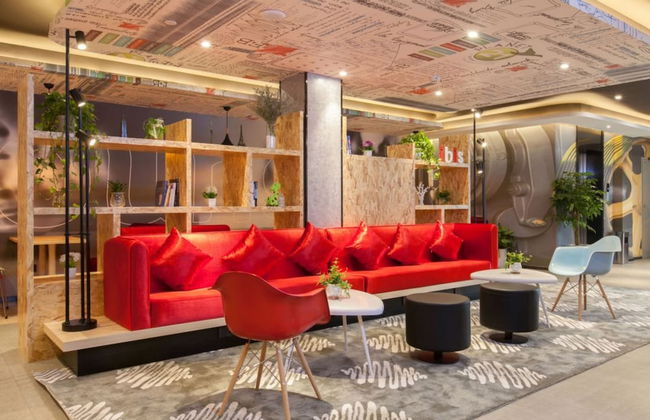 The Ibis Hotel - Photo 6