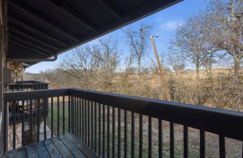 Comfortable bedroom and cozy living space - Foto 20