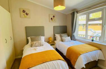 Hollicarrs - Wildflower Lodge - Photo 10